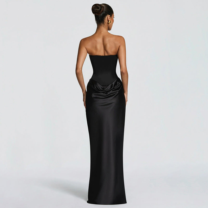 Abendkleid mit hohem Kragen und fließendem Schnitt für Damen