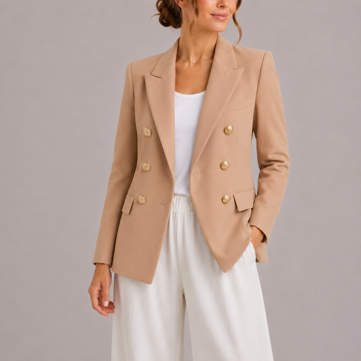 Blazer als Zweireiher mit goldfarbenen Knöpfen für Damen - Beige