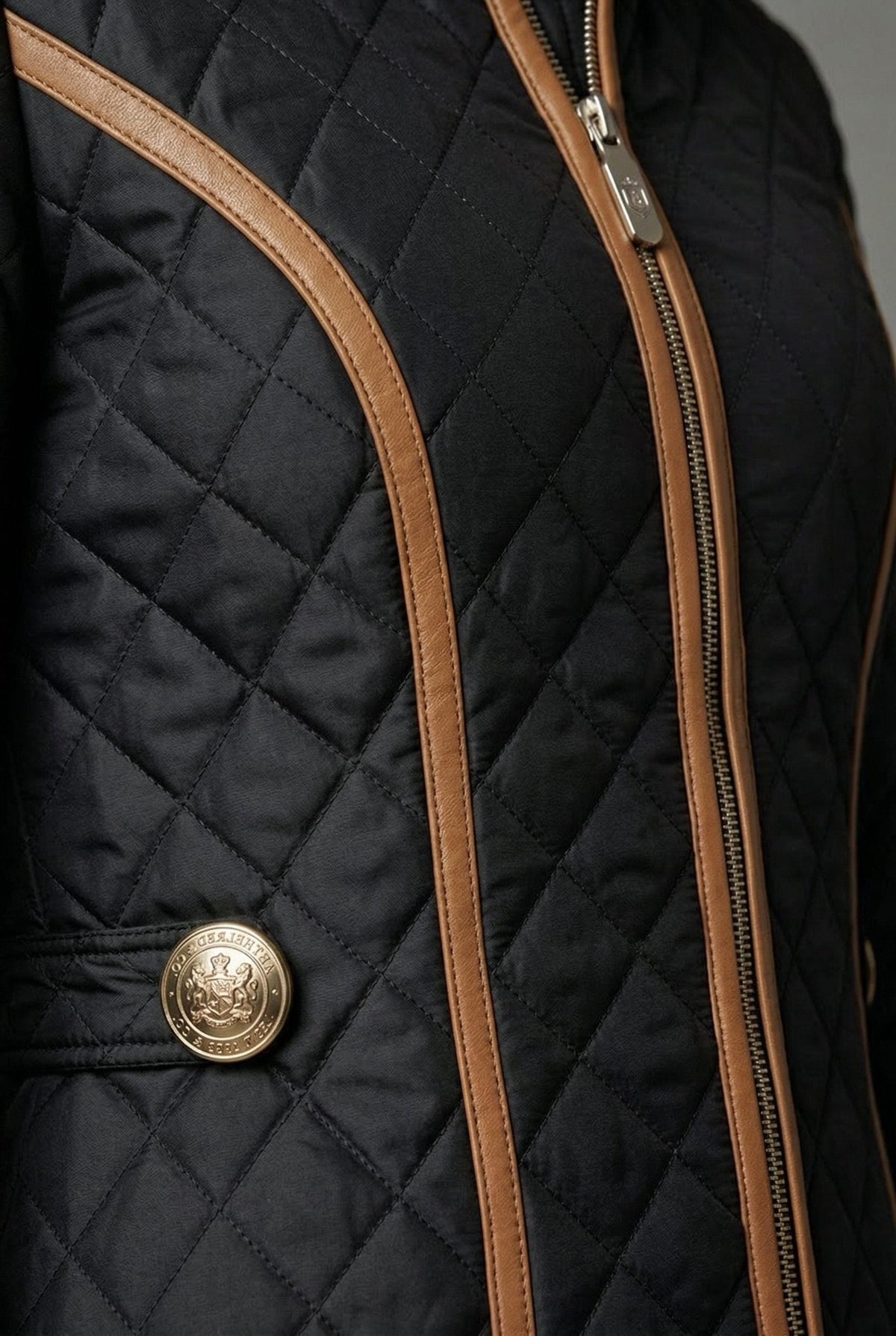 Diamond-Quilted Jacket with Contrast Trim - Black