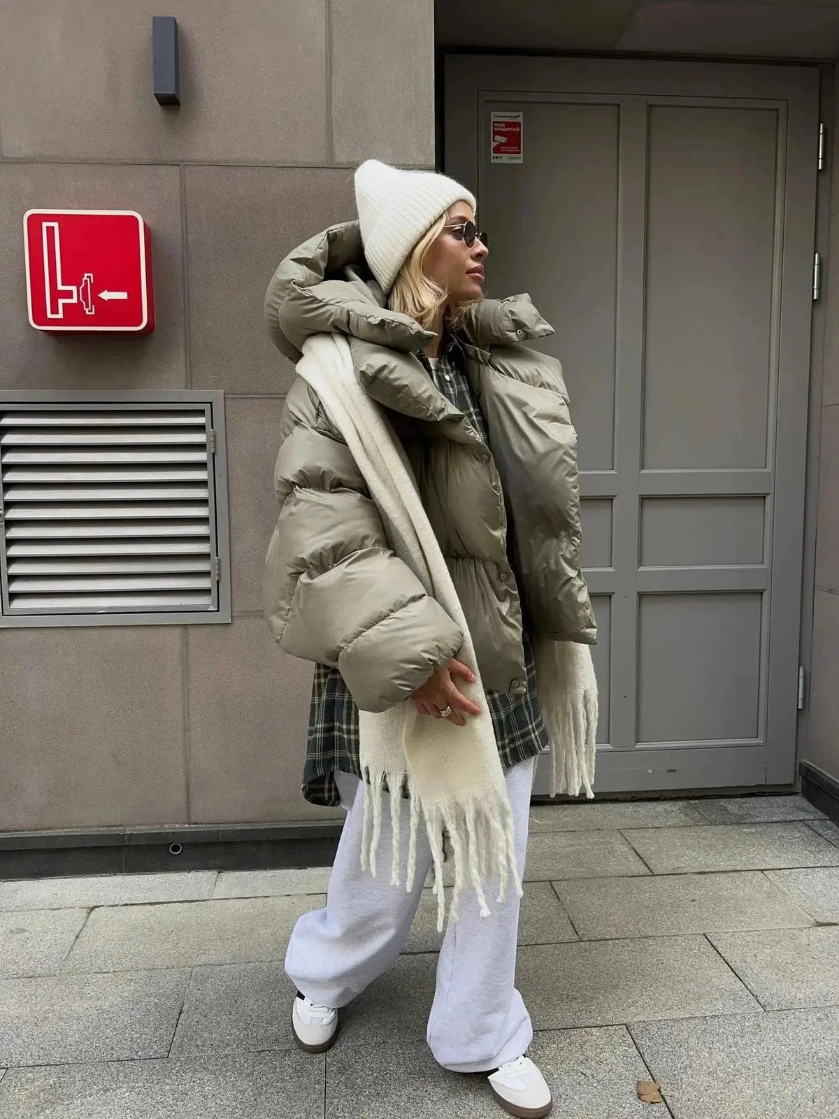 Pufferjacke mit Stehkragen und weitem Schnitt für Damen