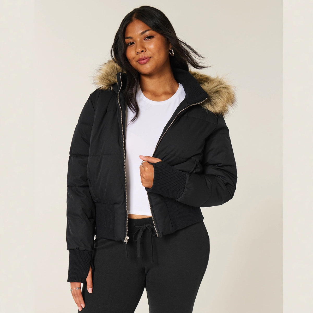 Pufferjacke mit Steppmuster und Kapuze für Damen