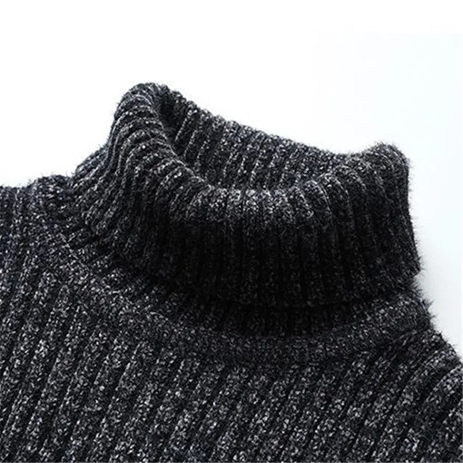Rollkragenpullover mit Rippstrick, schmal geschnitten für Herren