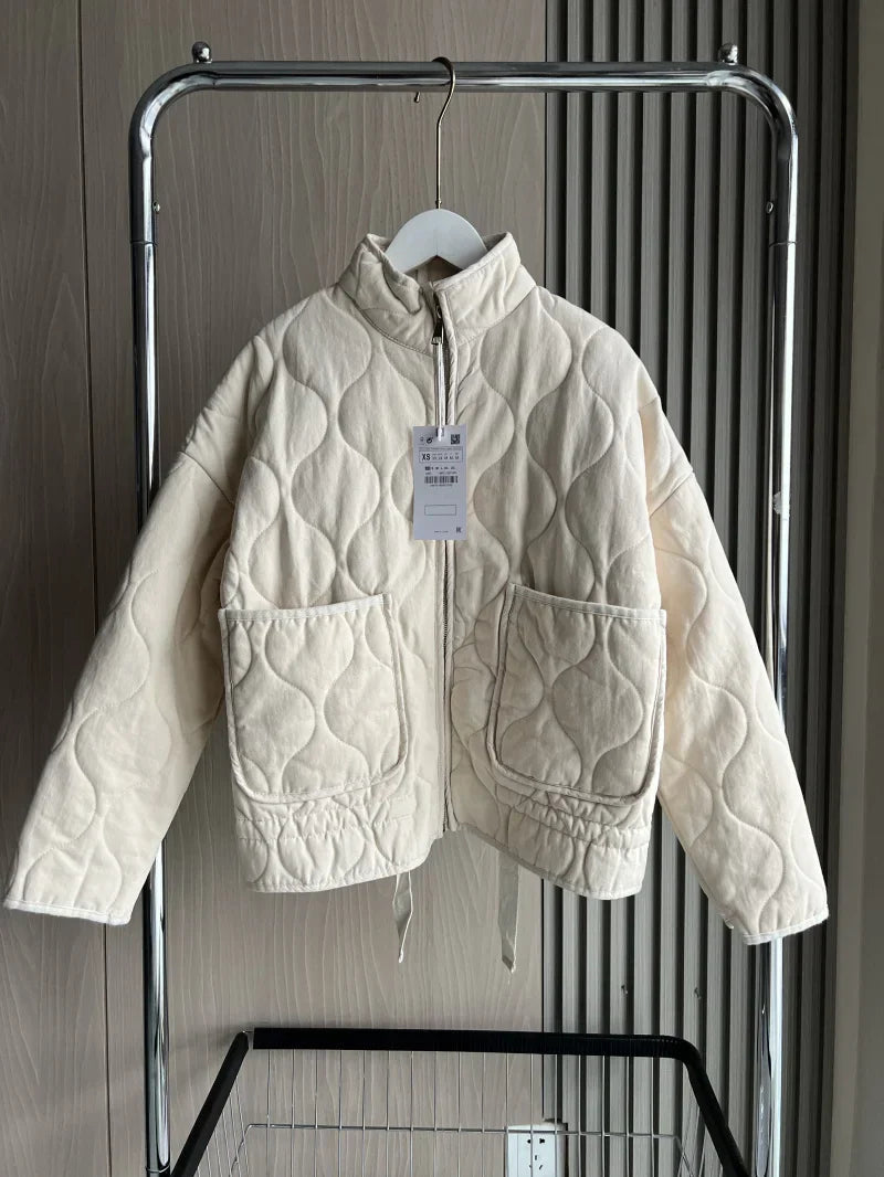 Steppjacke mit Reißverschluss und großen Taschen für Damen