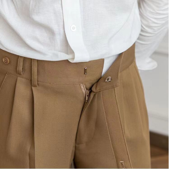 Stoffhose mit geradem Bein und breitem Bund für Herren