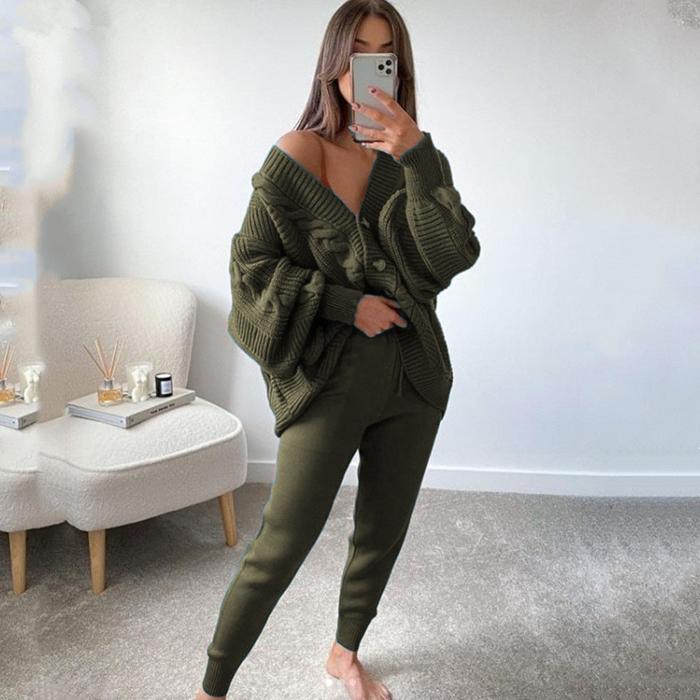 Strickset mit Zopfmuster und V-Ausschnitt für Damen