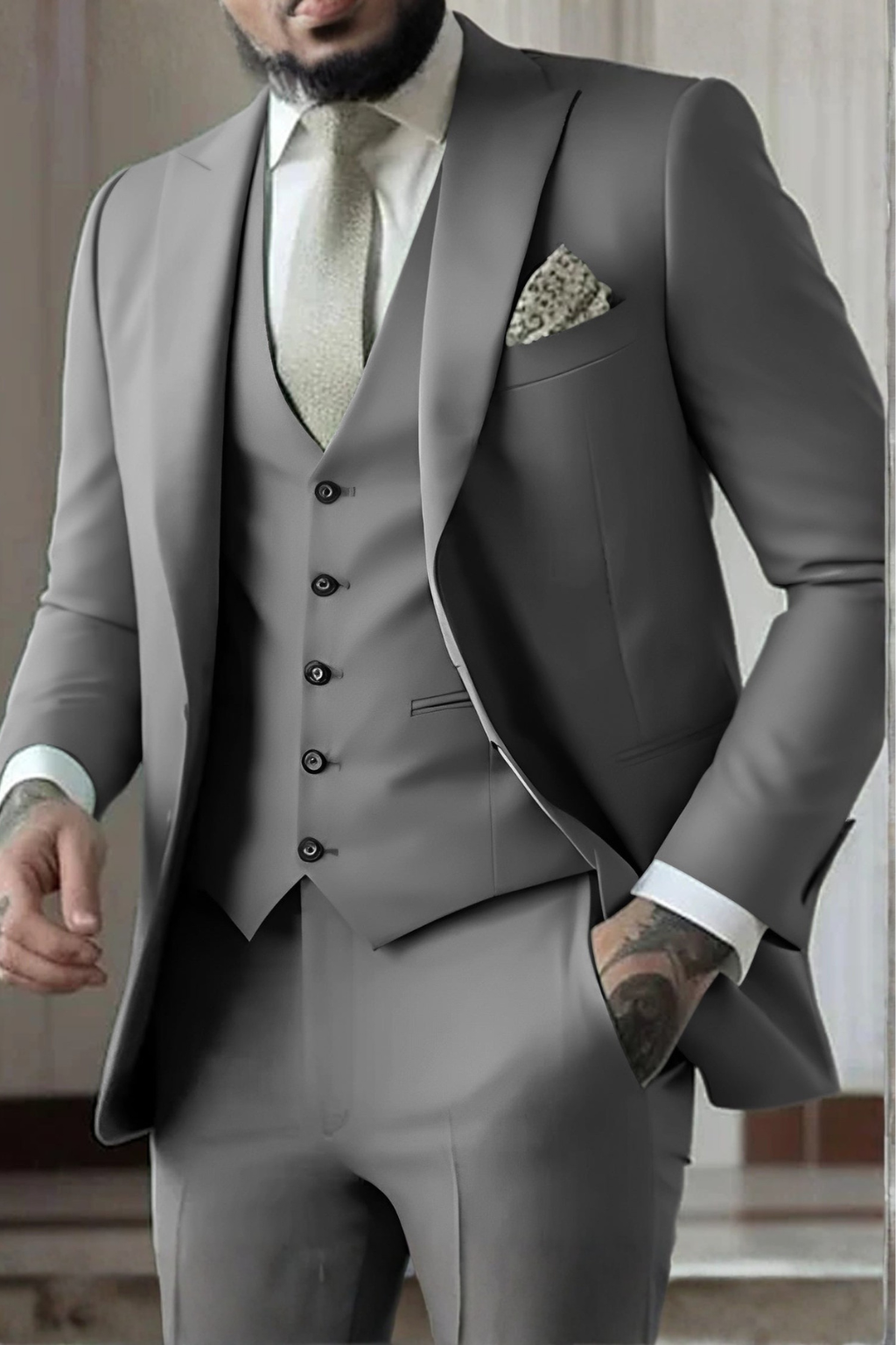 Slim-Fit Three-Piece Suit with Peak Lapels - Light Grey
