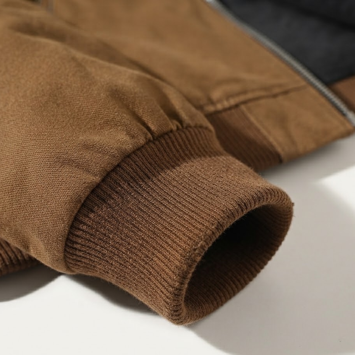 Winterjacke mit Kapuze und Rippbündchen für Herren