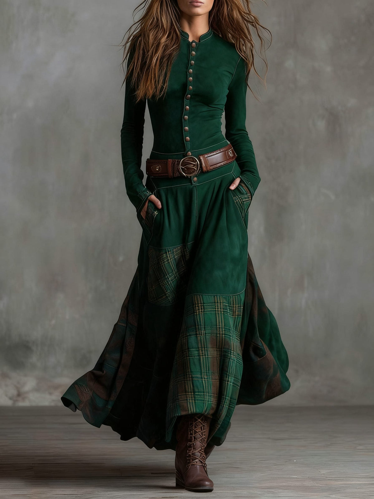 Winterkleid mit Karoeinsätzen und Gürtel für Damen