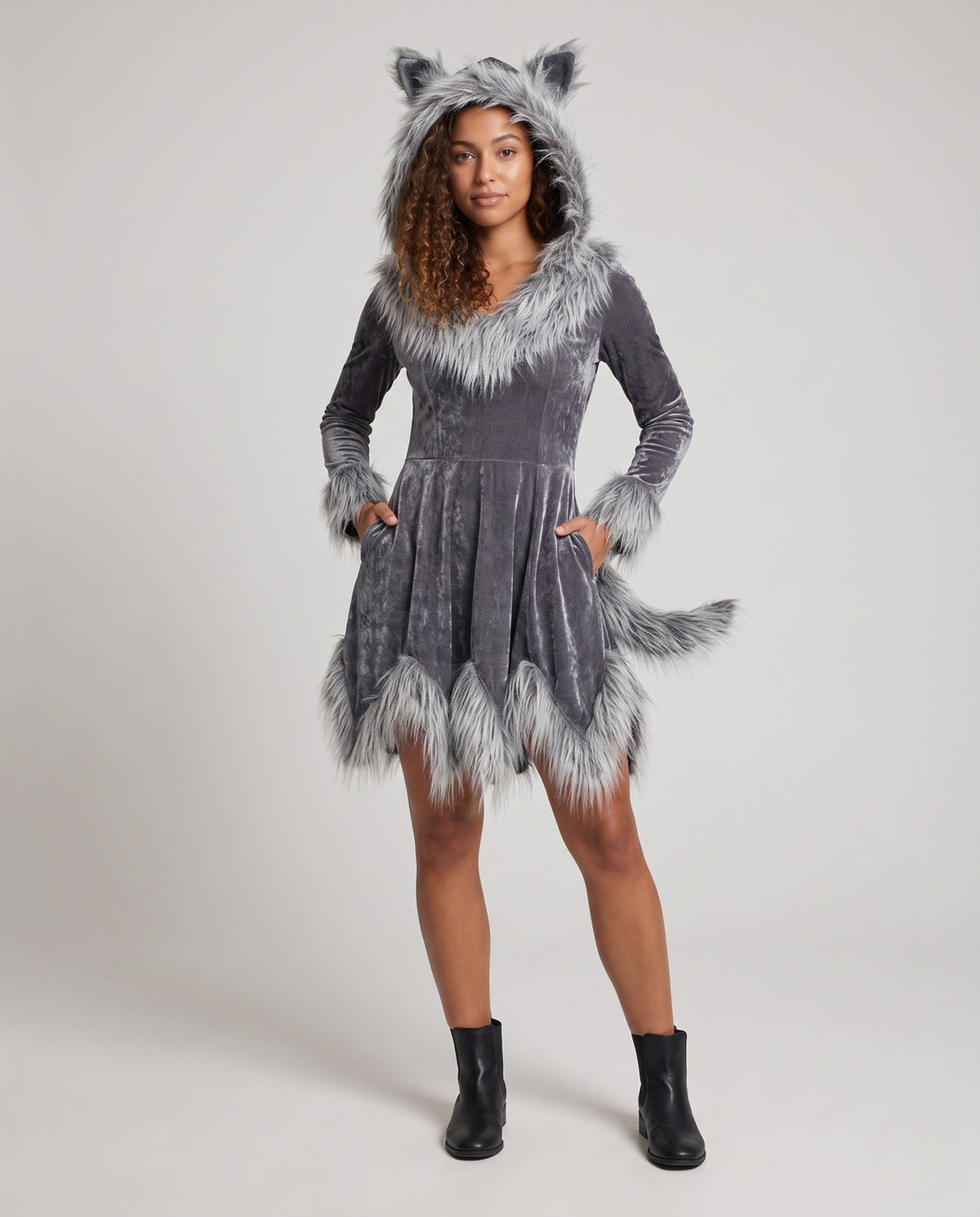 Winterkleid mit Pelzkragen und fließendem Schnitt für Damen