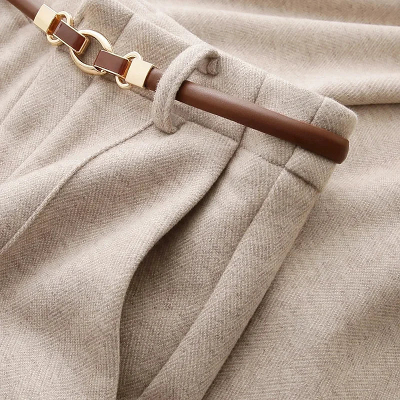 Wollhose mit geradem Bein und weichem Fall für Damen