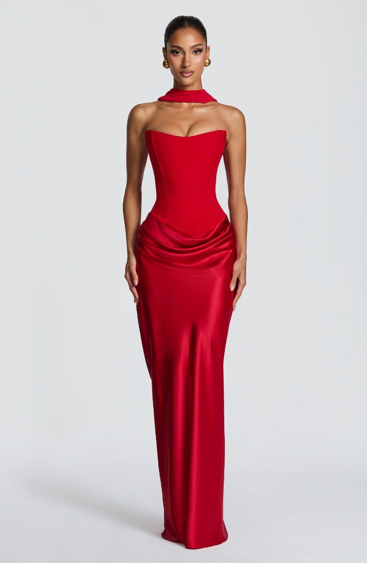 Abendkleid mit hohem Kragen und fließendem Schnitt für Damen
