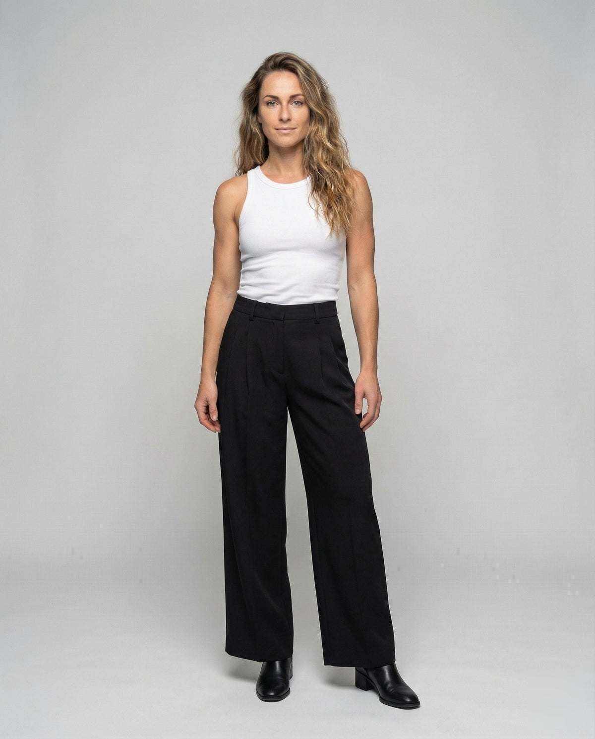 Bundfaltenhose mit weitem Bein und hohem Bund für Damen