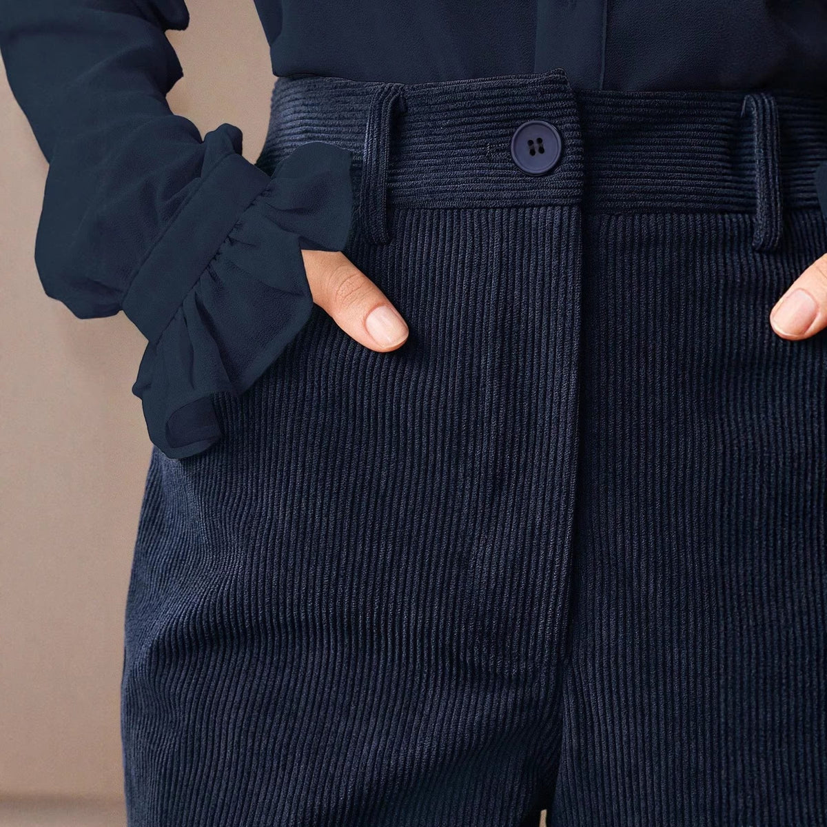Cordhose mit hohem Bund und weitem Bein für Damen