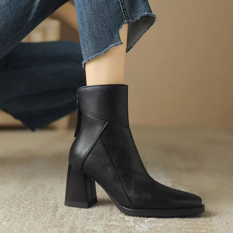 Stiefeletten aus Leder mit Blockabsatz für Damen
