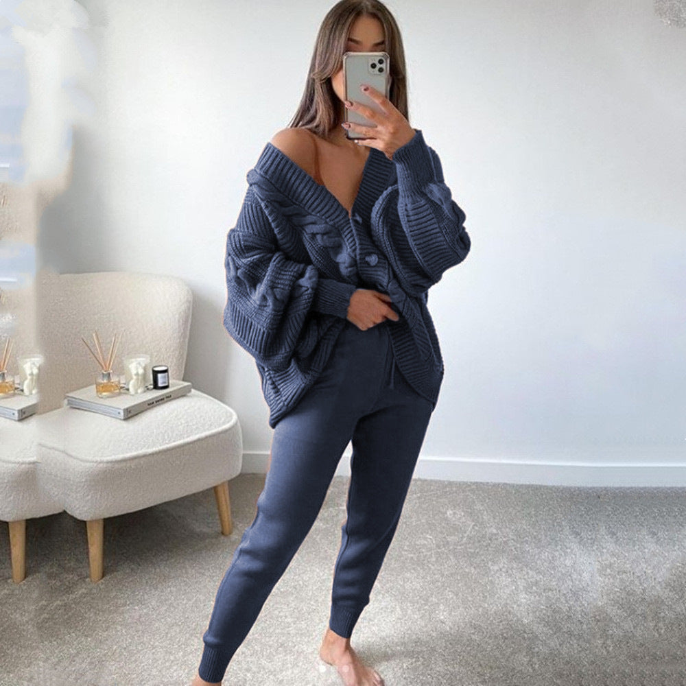 Strickset mit Zopfmuster und V-Ausschnitt für Damen