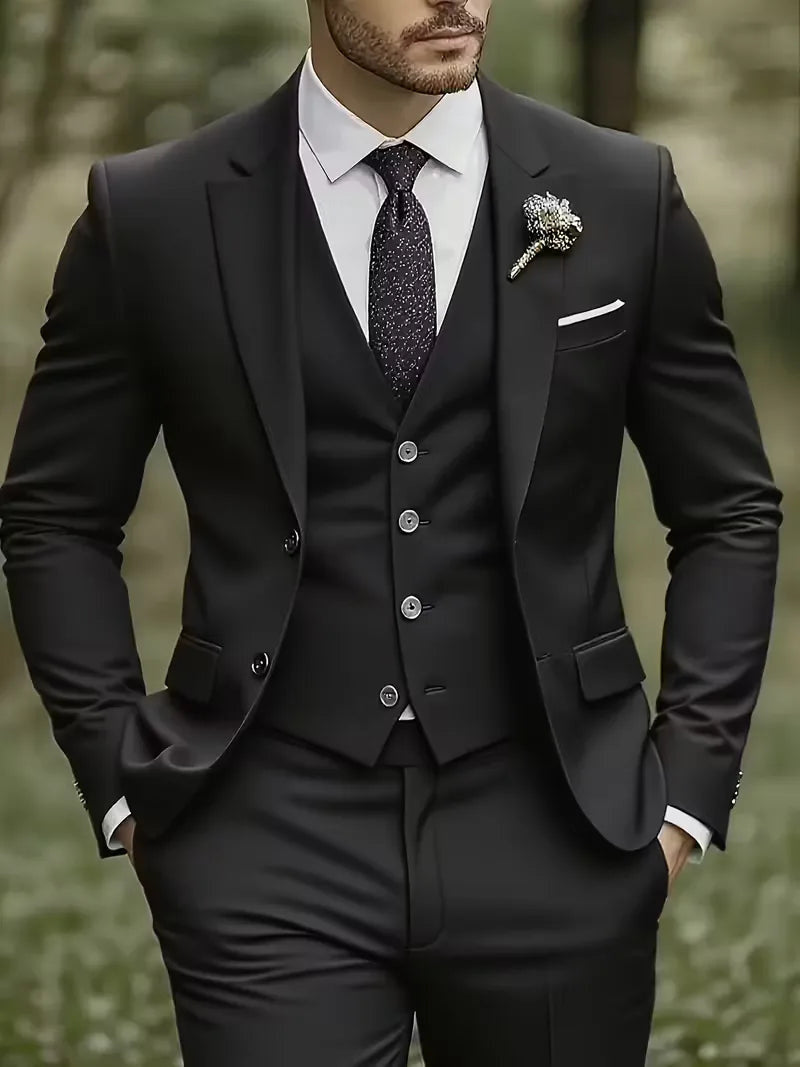 Notch-Lapel Three-Piece Suit with Pointed Waistcoat - Black