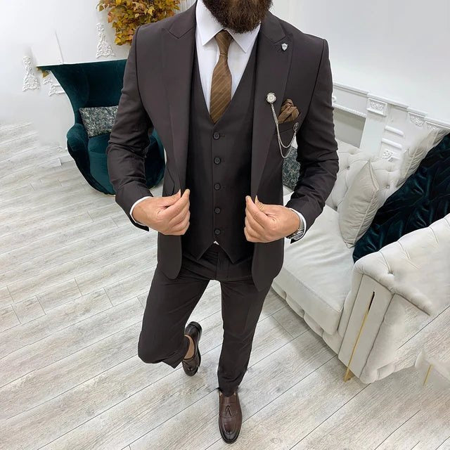 Three-Piece Suit with Contrast-Trim Notch Lapels - Brown