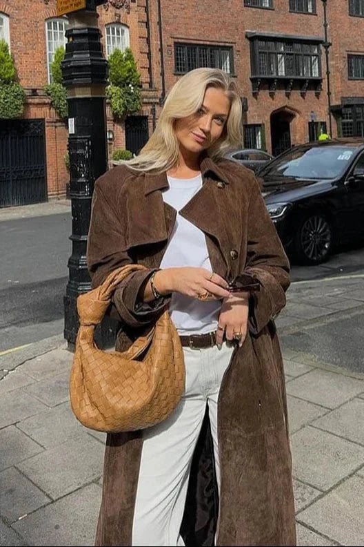 Trenchcoat Damen maxilang, zweireihig mit Gürtel und Reverskragen