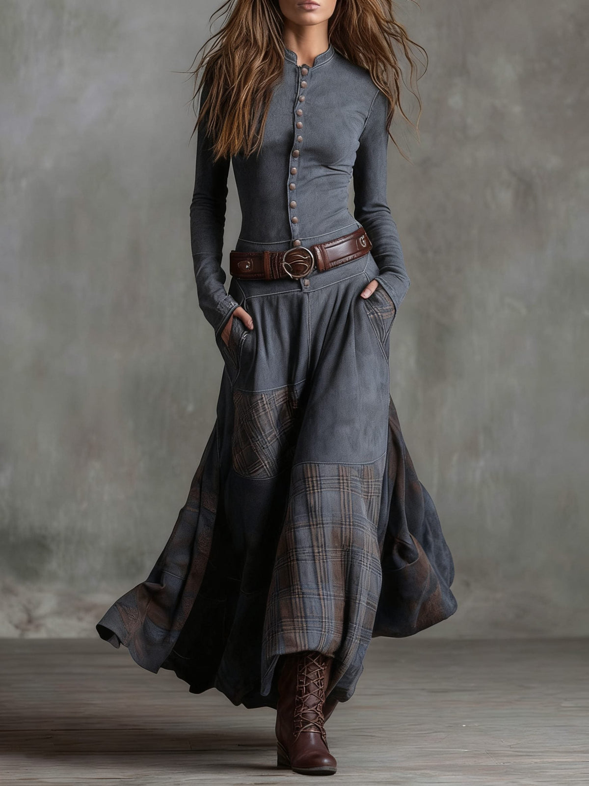 Winterkleid mit Karoeinsätzen und Gürtel für Damen