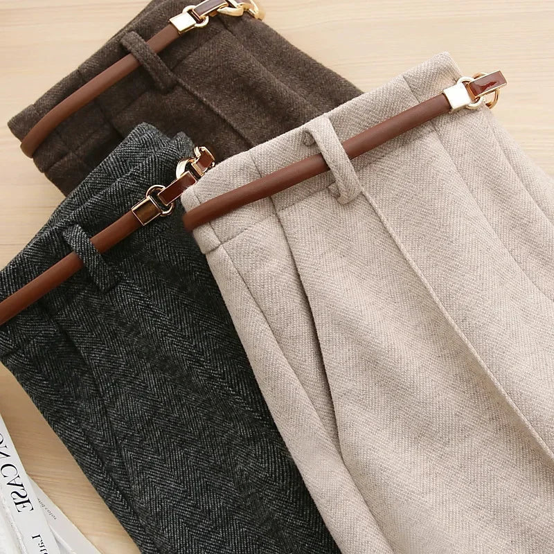 Wollhose mit geradem Bein und weichem Fall für Damen